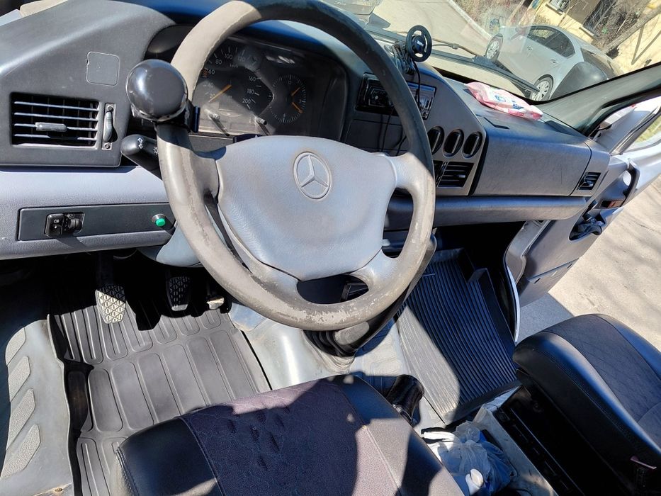 Мерседес бенц спринтер 1996г.в объем 2.3м