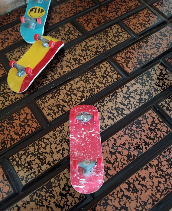 Finger board fingerboard