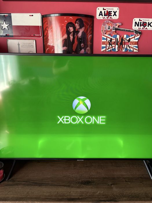 Xbox ONE X 1TB+ fifa подарък