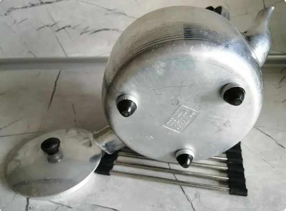 Стари руски Самовар и Чайник