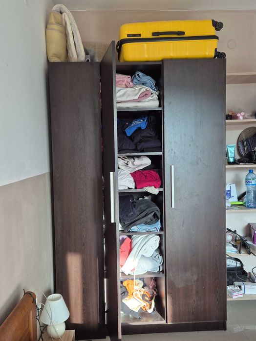 Гардероб масивен, стабилен, напълно запазен Бургас, кв. Сарафово