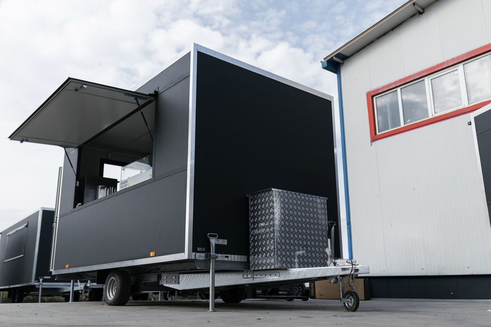 Rulote Fast Food Profesionale Posibilitate Leasing Auto, Echipare Completa Pentru Fast Food, Rotiserie, Grill, Burger, Shaorma Street Food Trailer