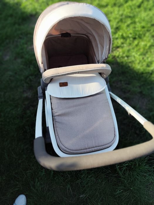 Продам детскую коляску