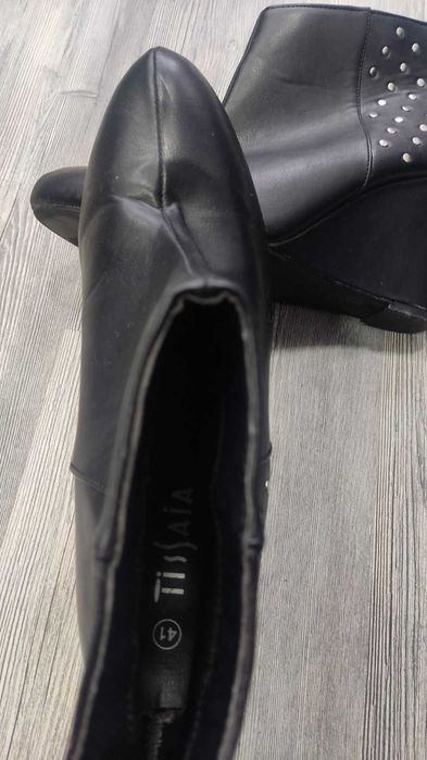 Дамски боти 41 номер.