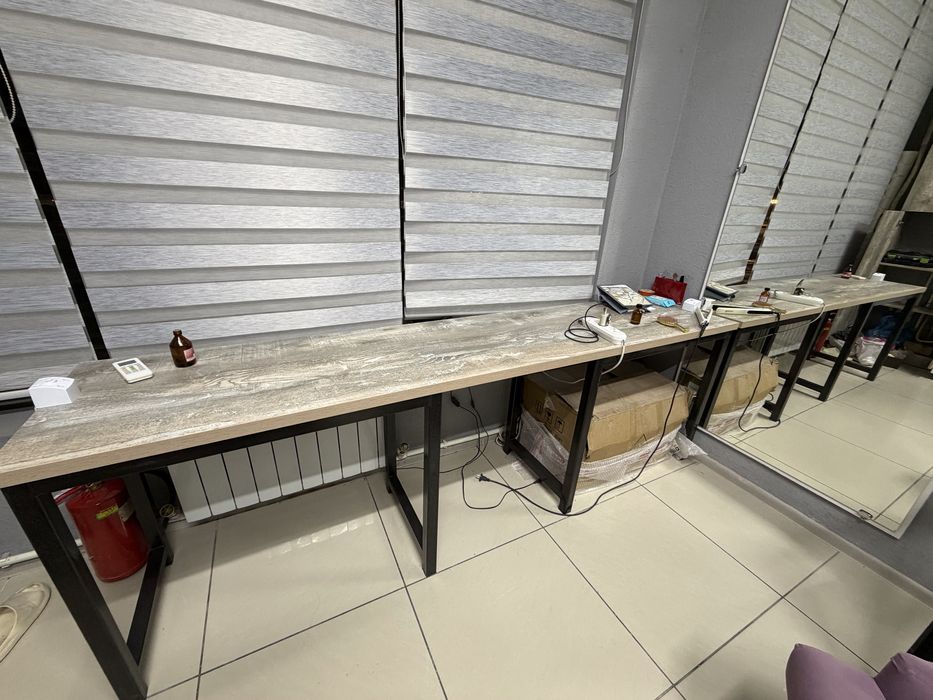 Продается стол новый