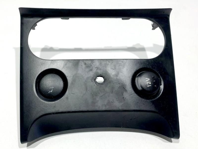 Ornament / trim bord cu priza Nissan Qashqai (2007-2010) [J10] A00270A77000