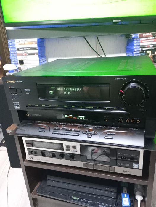 Onkyo -Integra TX DS939