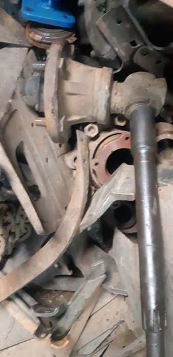 Ступицы   и диски колес  рабочие и новые разные