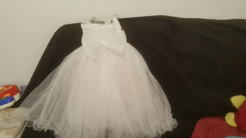 Rochie de prima impartasanie