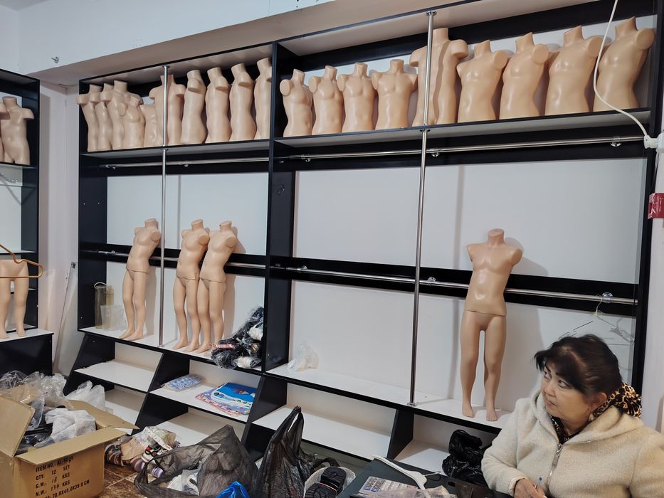 Продаётся мебель и детские маникены с магазина не дорого