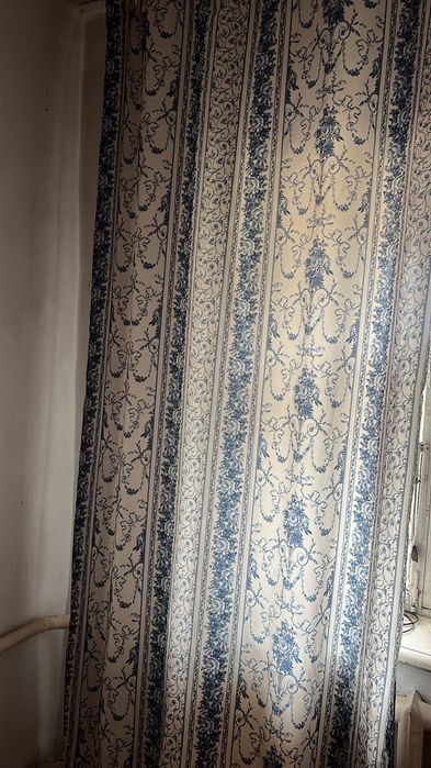 Шторы три вида. В хорошем состоянии