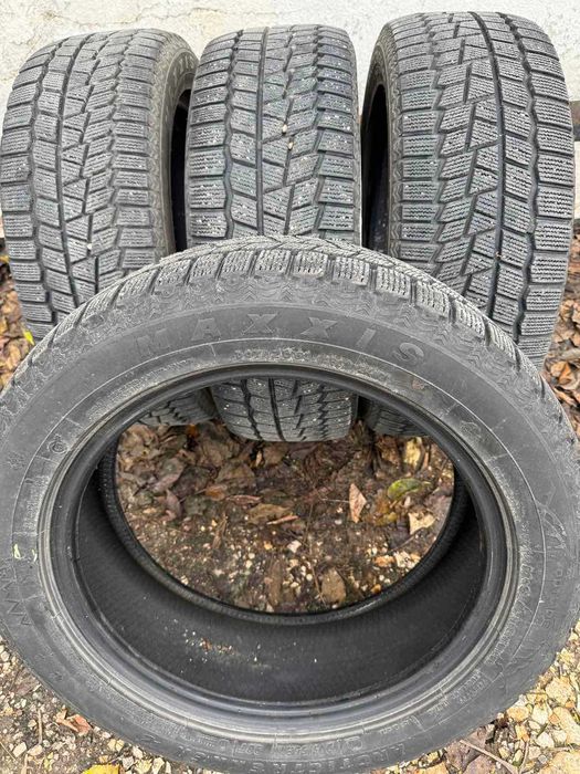 Гуми MAXXIS 215/55/R17 4 броя