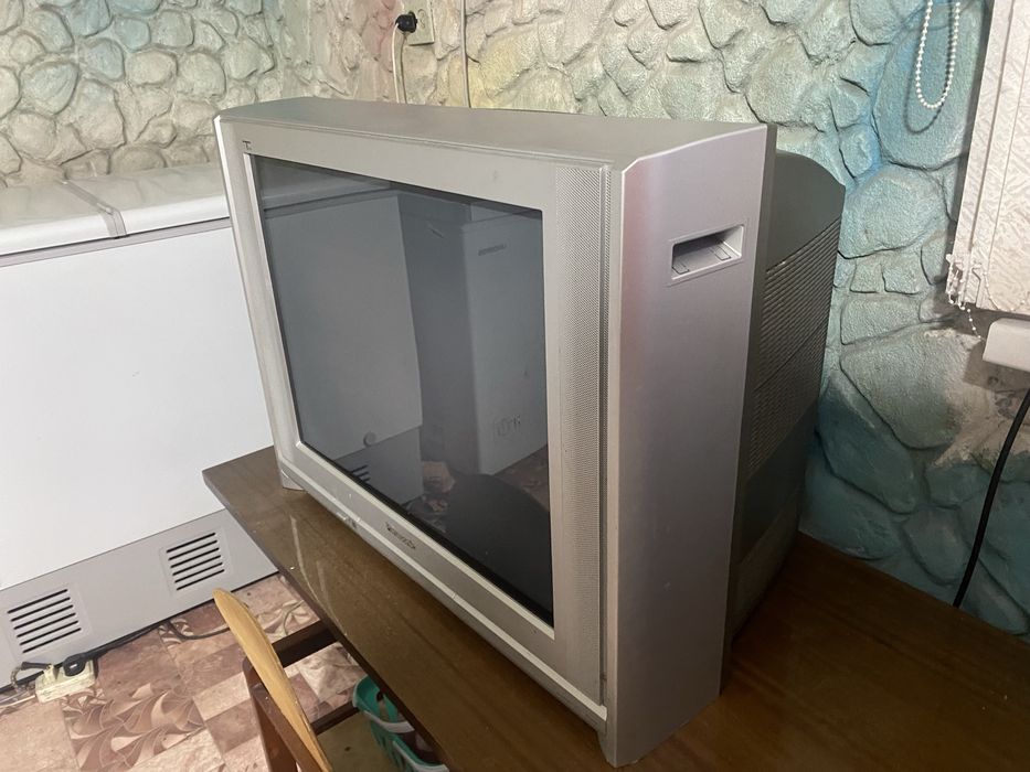 Продам телевизор в отличном состоянии.