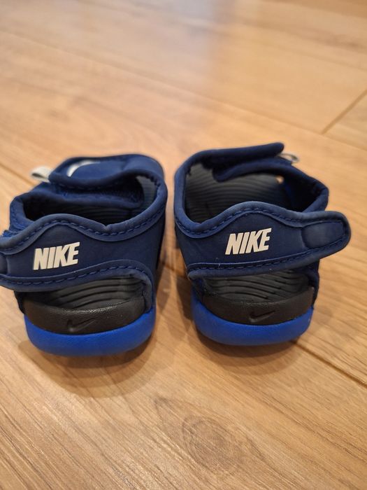 Летни сандали Nike