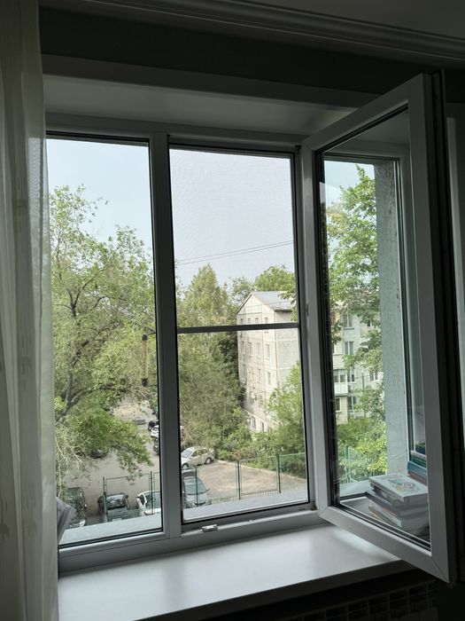 Окна пластиковые б/у