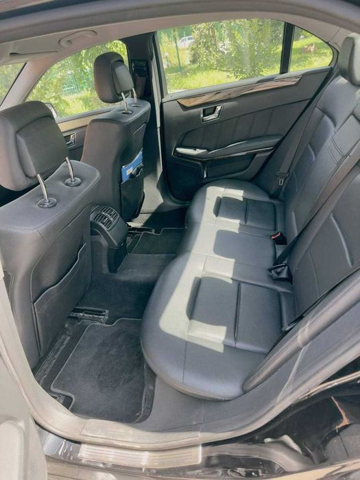 Mercedes-Benz E250