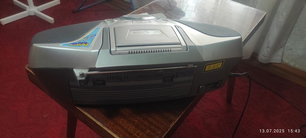 Продается музыкальный центр