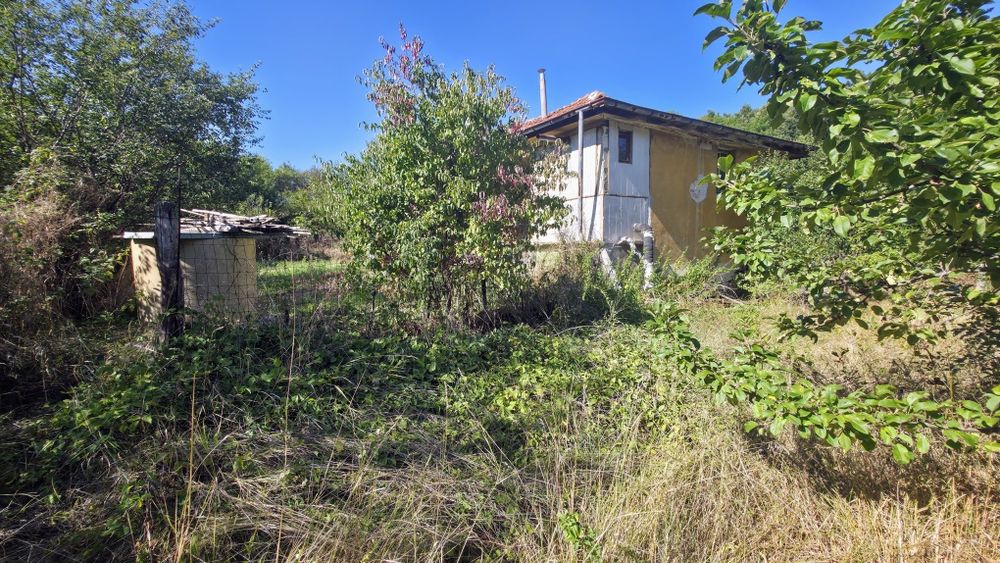 Продава се къща в кв. Църква, гр. Перник