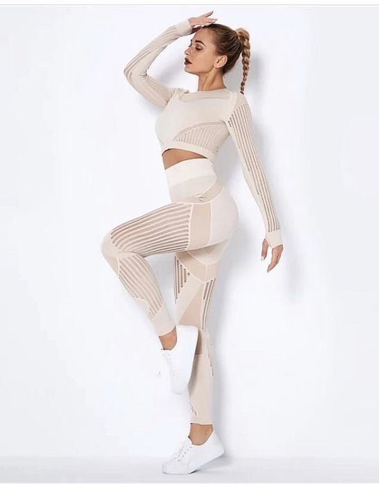 Новый Спортивный комплект