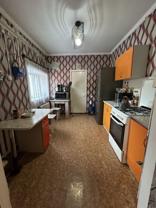 85 кв Пол дома ул.Бобруйская караганда