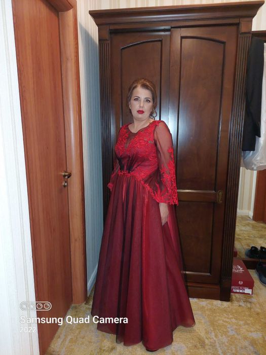Vand rochie de nasa
