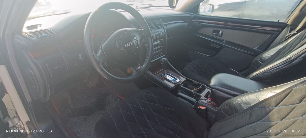 Audi A8 в хорошем состоянии