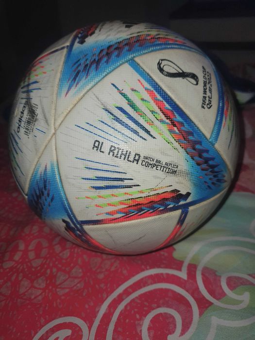 Футболна топка Адисас AL RIHLA -match ball replica !!