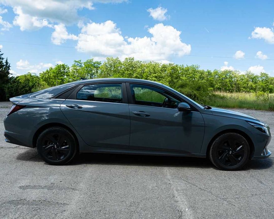 Hyundai Elantra Highway