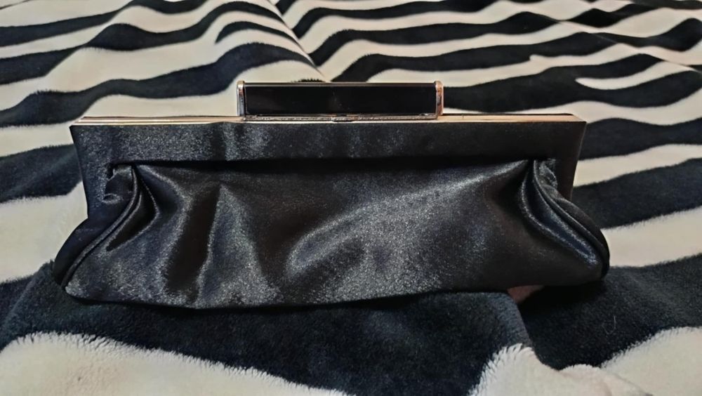 Дамска вечерна чанта