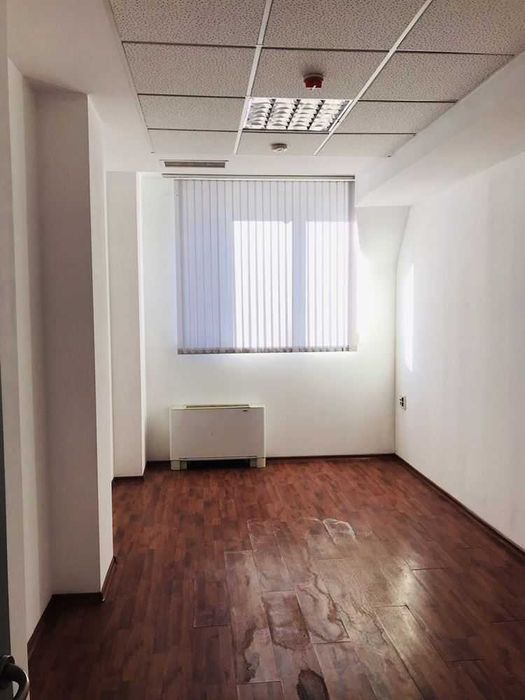 Дава се под наем Магазин в Пловдив, Център - 737 кв.м за 6942.12 € - Снимка #6