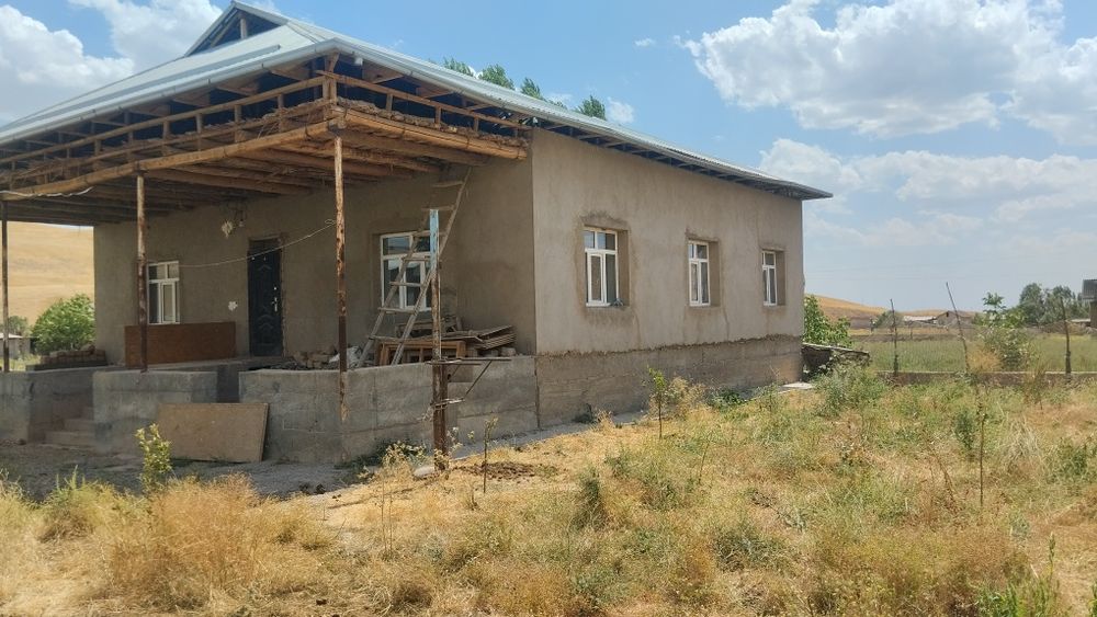 Uy sotiladi Parkent tumani  Juduruq