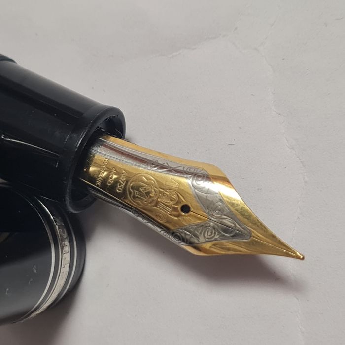 Stilou Montblanc Le grand, negru