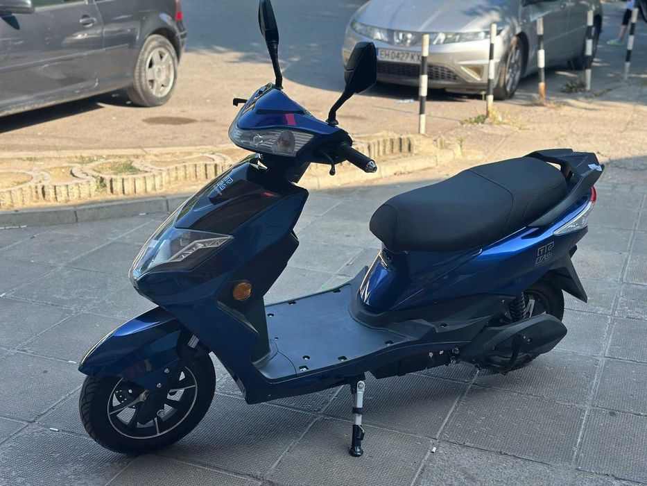 Електрически скутер модел My Force ЕМ006