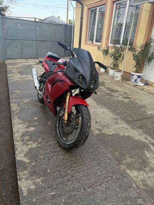 Vand Rieju RS2 125 4T