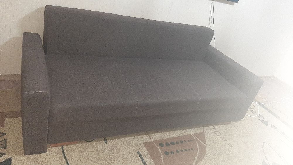 Продам  Диван хороший