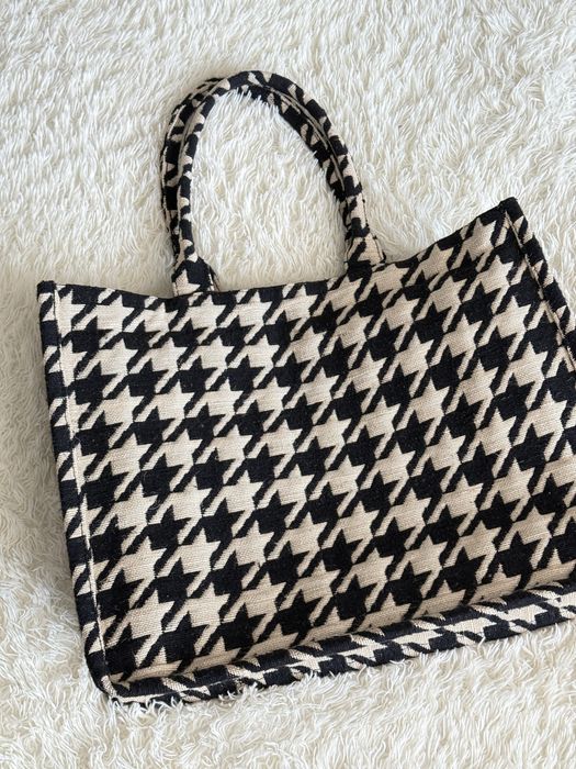 Стильная сумка универсальная