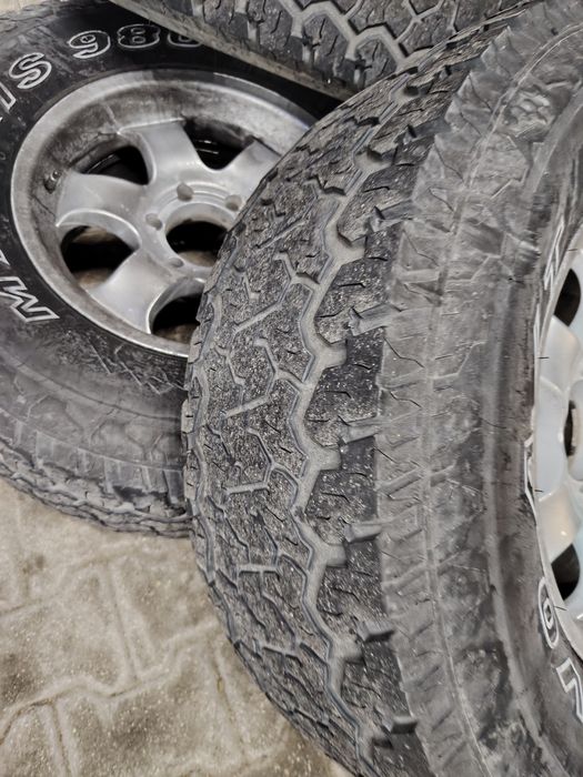 Диски с шинами в комплекте