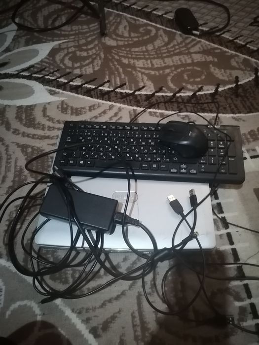 Ноутбук ноутбукк