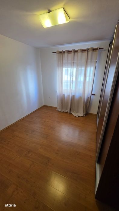 Vand ap cu 4 camere zona BRD - 2 Pasi