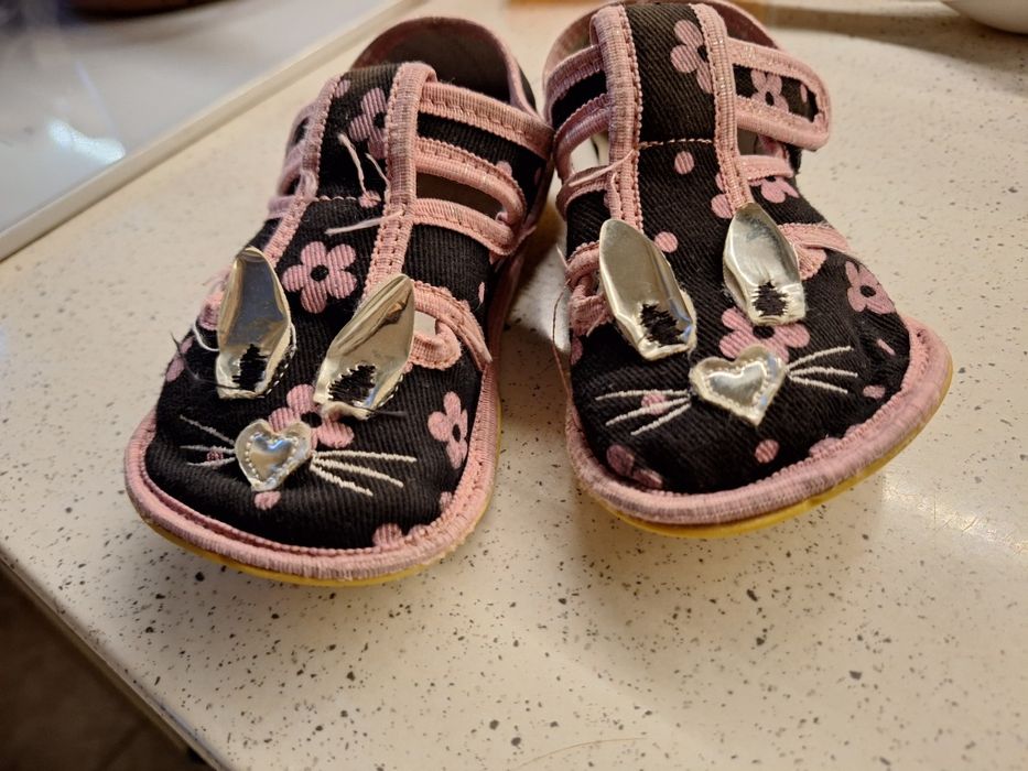 Детски пантофи "Barefoot" черно коте