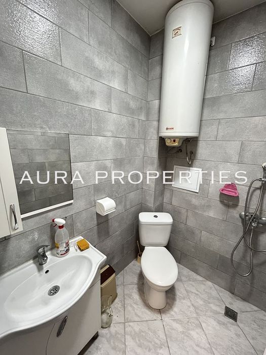 Дава се под наем Двустаен апартамент в Разград, Център - 75 кв.м за 306 € - Снимка #2