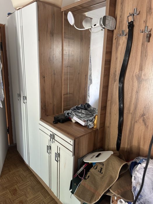 Шкаф сатылады. Жағдайы өте жақсы