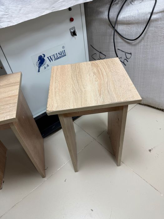 Продам стол и 4 стула