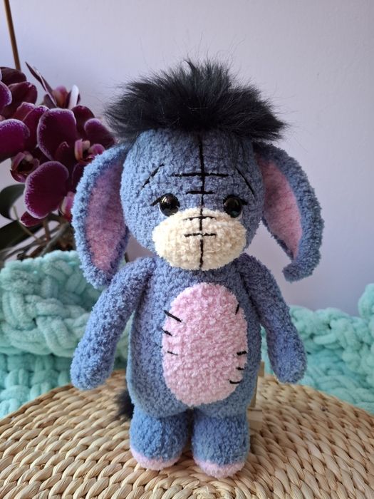 Плетени играчки на една кука