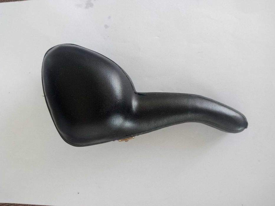 Стилно и красиво ,колекционерско предложение.