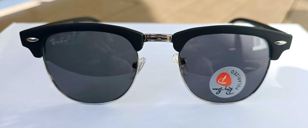 Ochelari de soare Rayban Clubmaster rama argintie