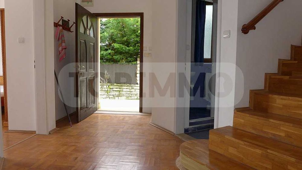 Продава се Къща в Бяла - 234 кв.м за 1103 €/кв.м - Снимка #3