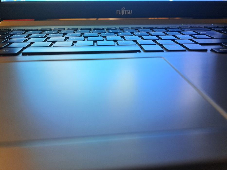 Fujitsu Lifebook E754