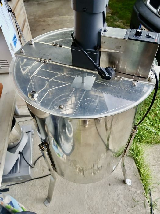 Centrifugă Apicolă Electrică VEVOR