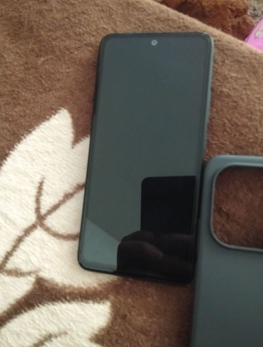 Vând Redmi Note 14